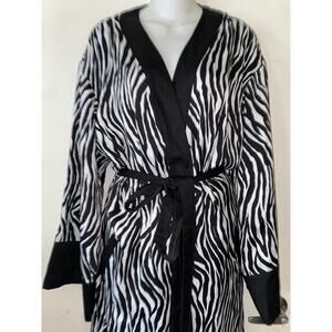 INC international concepts XXL Animal print Long robe